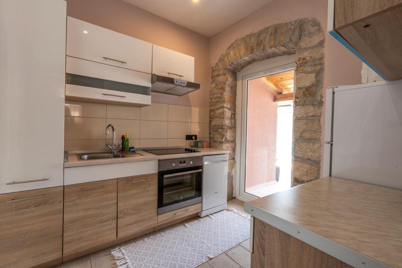 Apartment Anitea Πούλα Εξωτερικό φωτογραφία