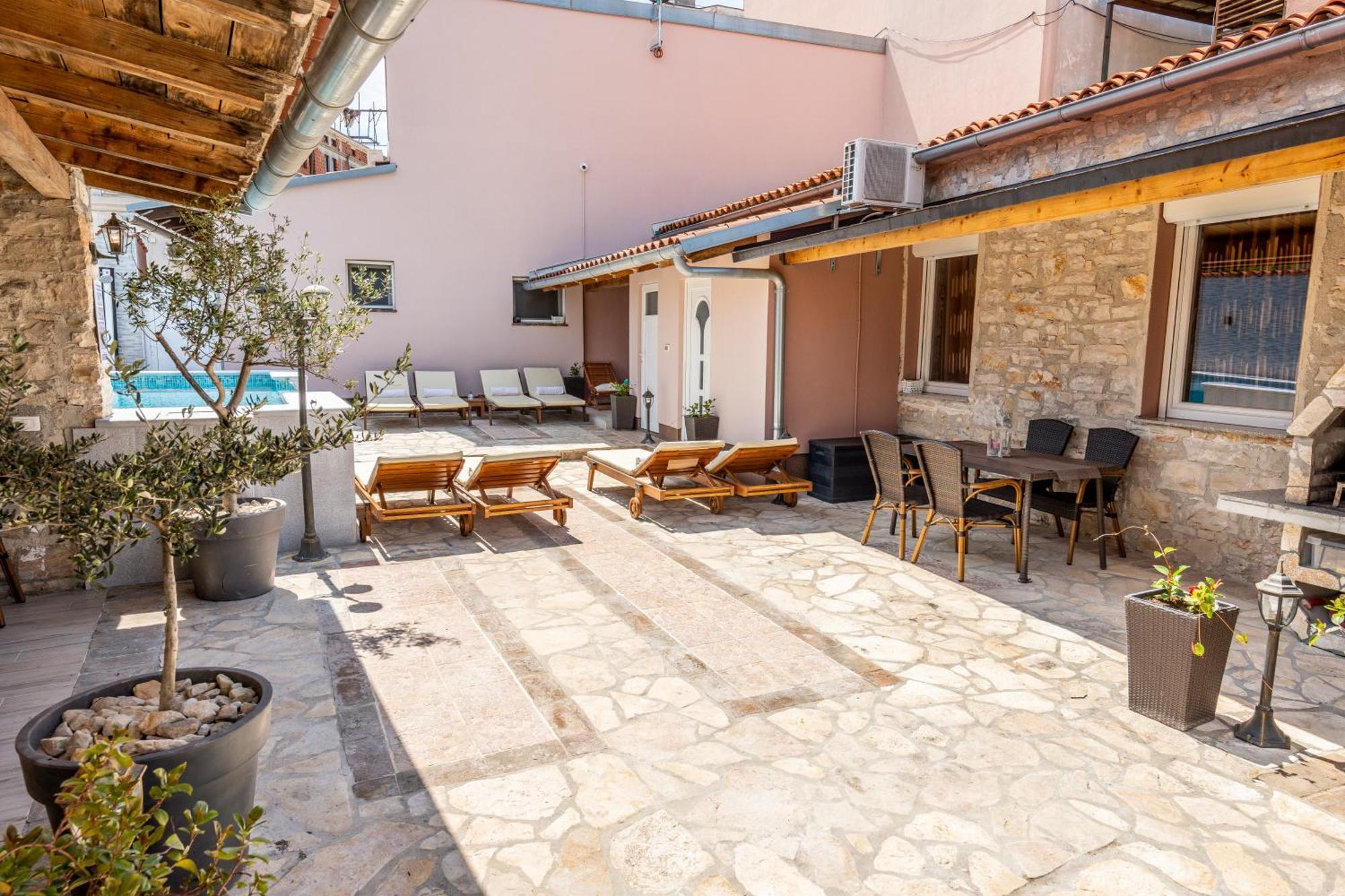 Apartment Anitea Πούλα Εξωτερικό φωτογραφία