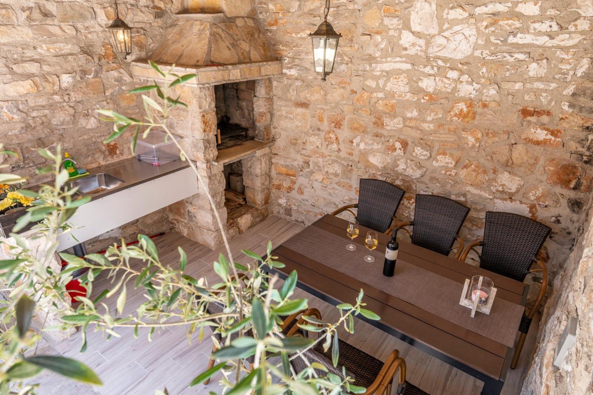 Apartment Anitea Πούλα Εξωτερικό φωτογραφία
