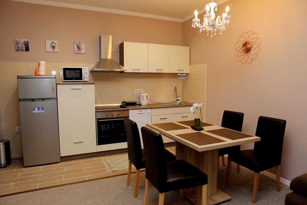 Apartment Anitea Πούλα Εξωτερικό φωτογραφία
