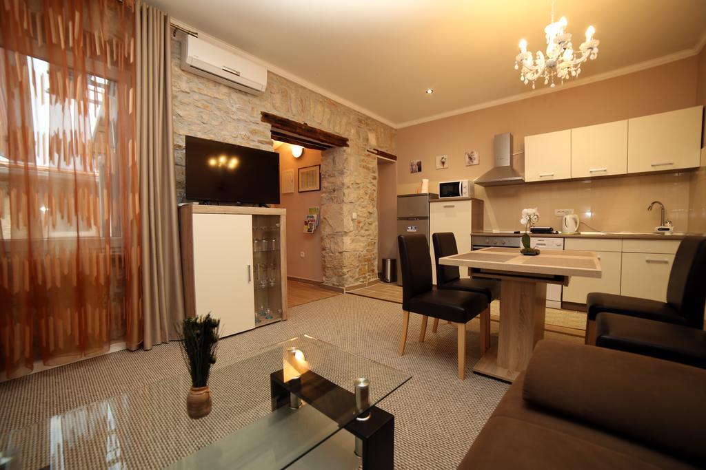 Apartment Anitea Πούλα Εξωτερικό φωτογραφία